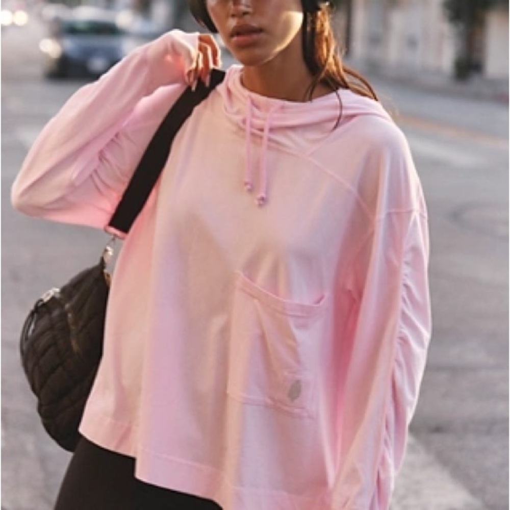 FP Movement Hot Shot Hooded Layer